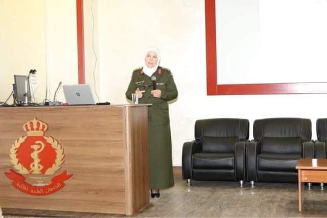 مركز التطوير المهني المستمر يعقد دورة متقدمة في اختصاص الخداج...