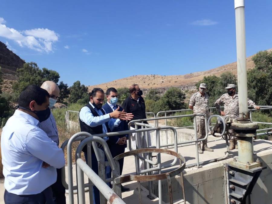 وزير المياه والري يطلع  على مصادر المياه في نهر اليرموك وقناة الملك عبدالله... صور