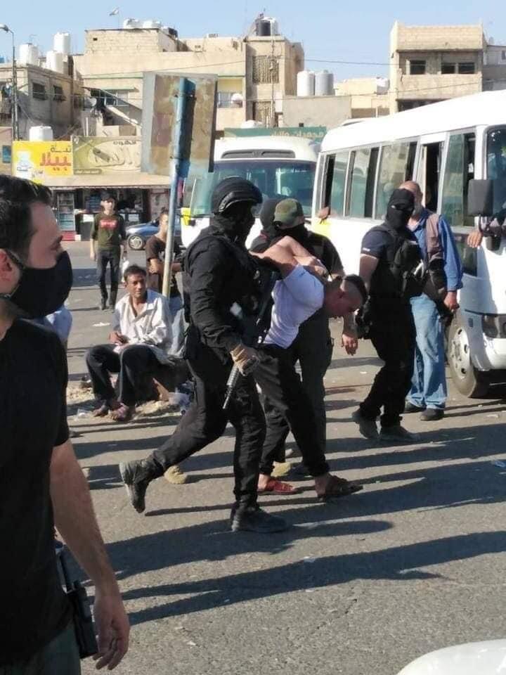 الأمن العام :إلقاء القبض على ١٤٢ شخصاً مطلوباً  في ثالث أيام الحملات الأمنية.