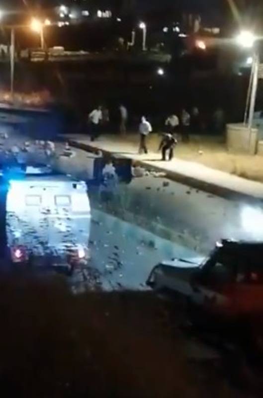 اعتداء عنيف على رجال الامن في عمان اثناء مداهمة احد المطلوبين... تفاصيل