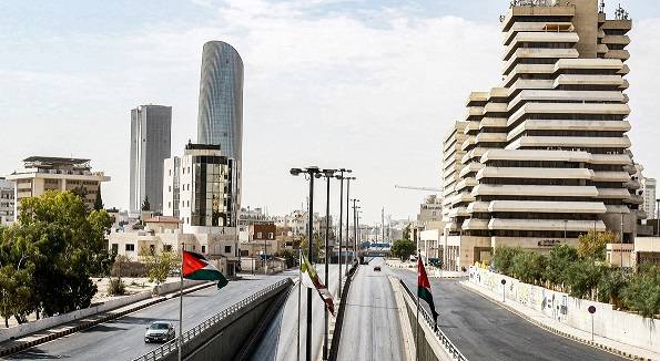 قرار مرتقب بحظر شامل يوم الجمعة فقط واستمرار تعليق دوام الطلبة و استبعاد فرض الحظر الشامل لأسبوعين