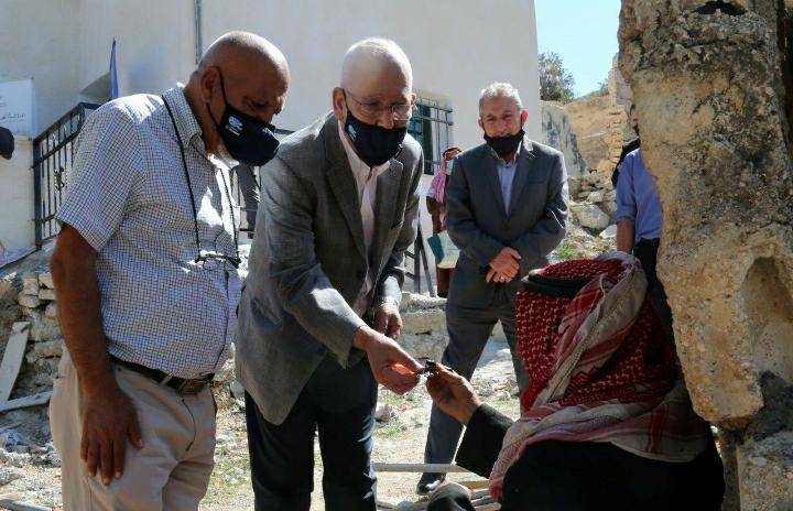 المهندسين تسلّم منزلاً لإحدى الاسر العفيفة في محافظة جرش