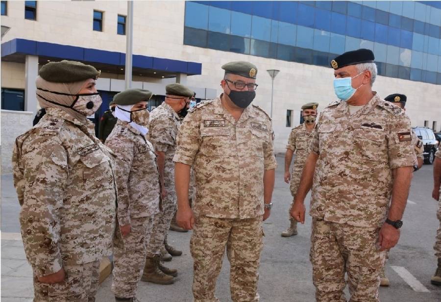 رئيس هيئة الأركان المشتركة يفتتح المستشفى الميداني العسكري المخصص لمرضى كورونا