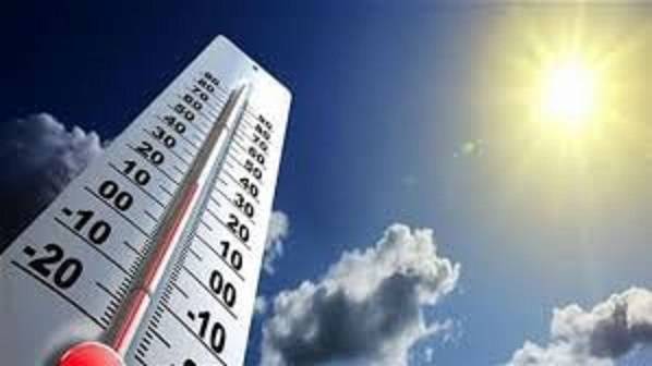 طقس الجمعة : الحرارة أعلى من معدلاتها بـ 6 درجات