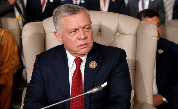 الملك: لا دين للإرهاب