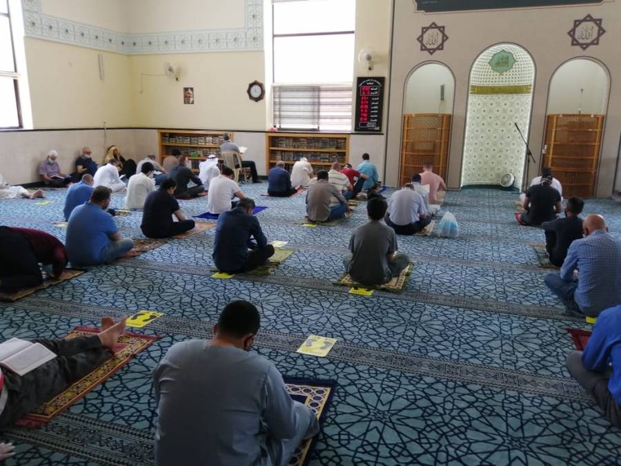 تغيير اوقات السماح باداء صلاة الجمعة خلال الحظر