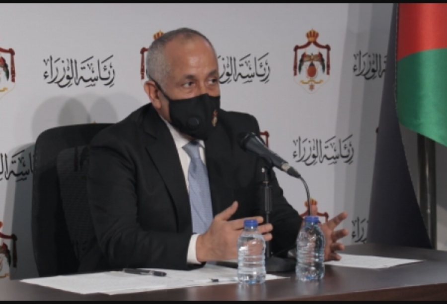 العايد : يدعو الأردنيين إلى التزويد بالمواد الغذائية