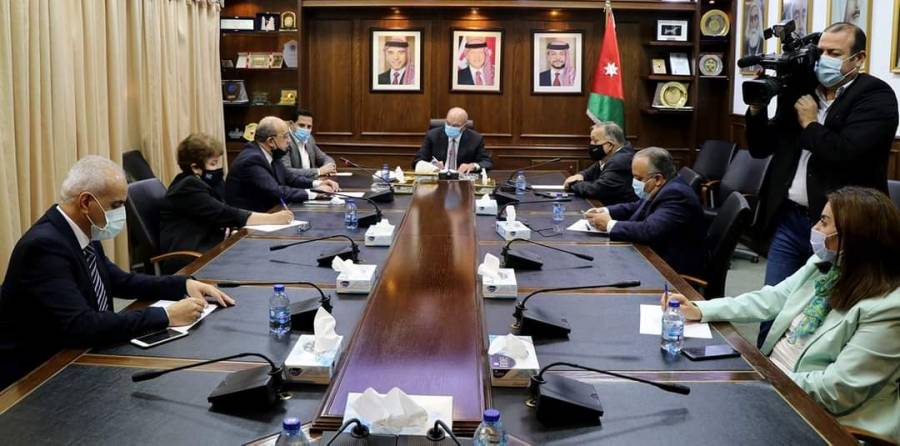 الفايز يؤكد أهمية الالتزام بإجراءات الوقاية والسلامة العامة