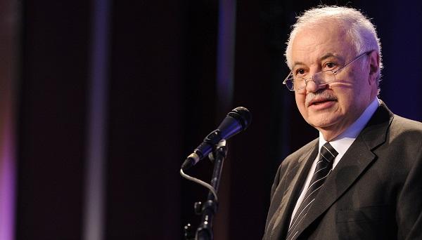 بالفيديو .. بعد فشله بتوقعات بقاء ترامب في الرئاسة .. أبو غزالة يعود للمشهد من جديد .. فماذا قال؟