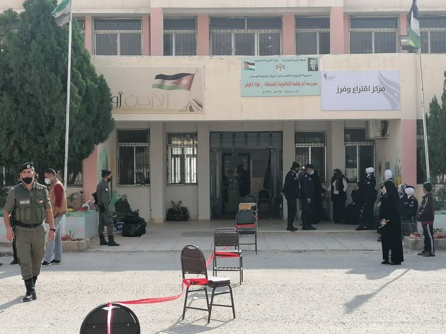 29 نسبة تصويت في مدرسة ام بطمة بلواء الموقر... صور