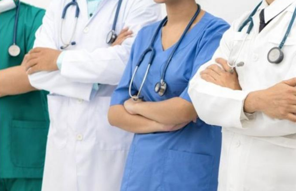 اطباء وممرضون مدعوون للامتحان التنافسي .. اسماء