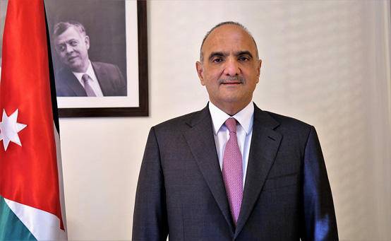 امر دفاع يسمح بوضع اليد على أي مستشفى