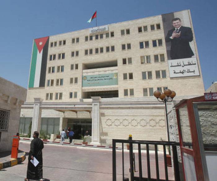 عقد امتحانات تنافسية لملئ الشواغر الصحية ابتداءً من الأربعاء وحتى السبت