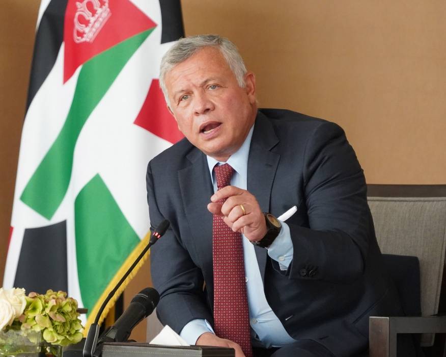 الملك يؤكد خلال لقائه شخصيات من محافظات الجنوب اعتزازه وفخره بالعشائر الأردنية