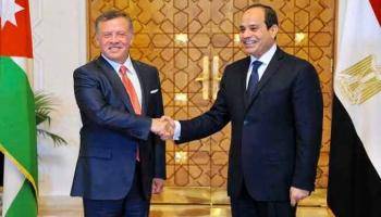 الملك والرئيس المصري يبحثان هاتفياً العلاقات الثنائية والتطورات الإقليمية