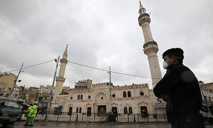 الأوقاف تحدد توقيت رفع الحظر غدا