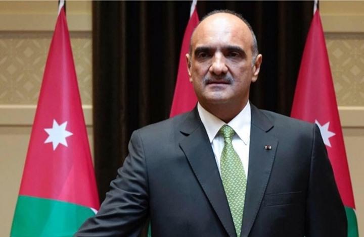 رئيس الوزراء يهنئ العودات برئاسة المجلس