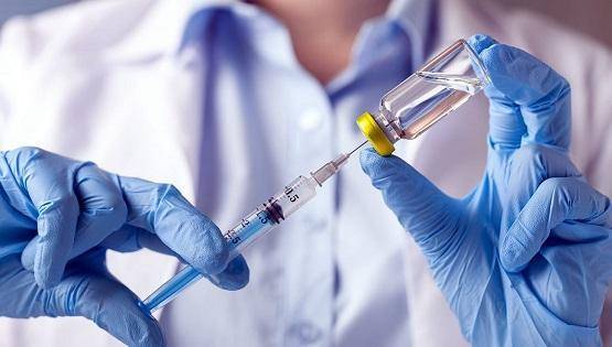 طبيب أردني يلخص أعراض لقاح كورونا