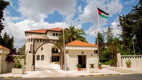 عطلة رسمية للموظفين والطلاب المسيحيين في 24 و31 الشهر الحالي