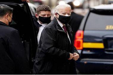 بايدن يعتزم تلقي لقاح فيروس كورونا اليوم