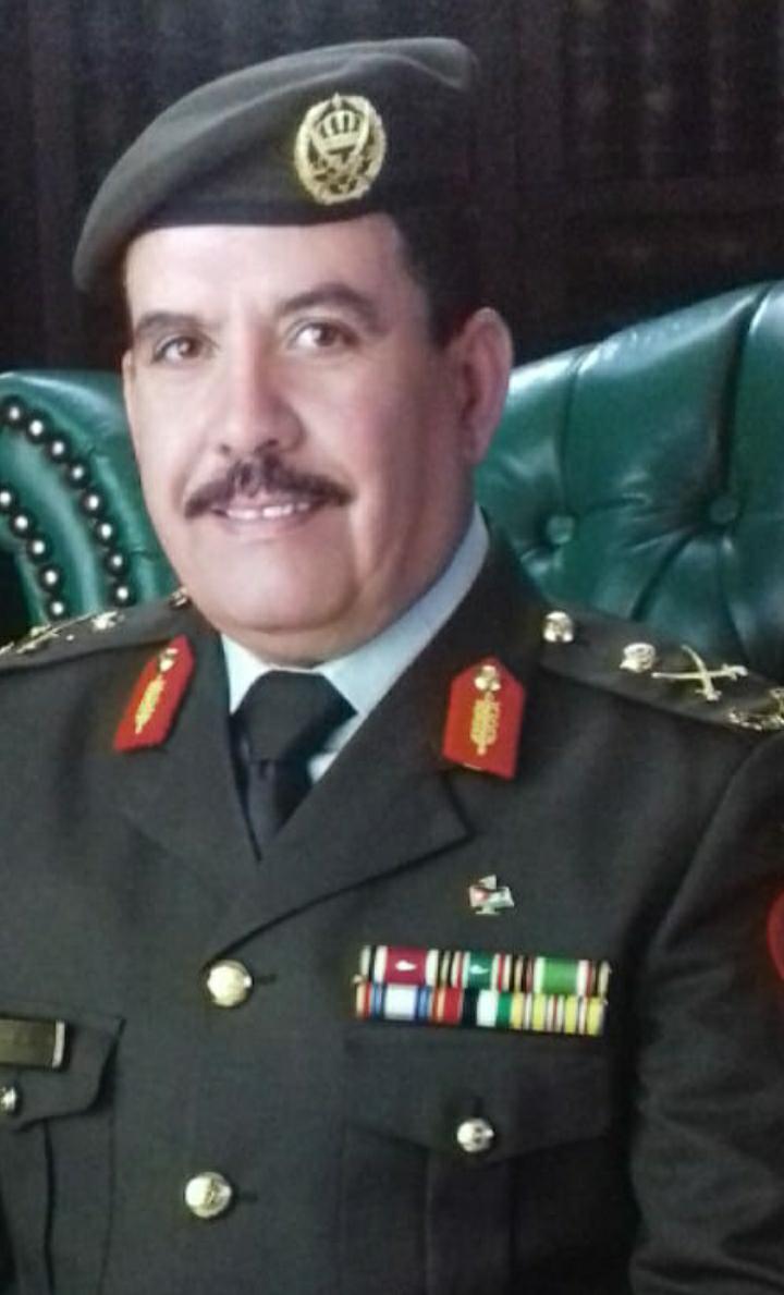 الخوالده يكتب فارس الوطن اللواء ناصر كان يحب العلم والمثابرة الى جانب العسكرية التي انخرط پها منذ نعومة أظافره  !!!  ؟.     
