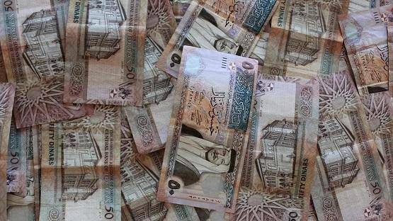 الصحة تشتري خدمات شخص براتب ألف دينار