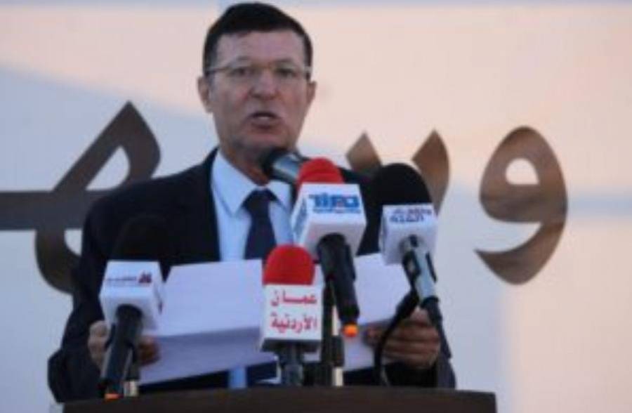 العرموطي يشهر موسوعة عمان ايام زمان الجزء التاسع