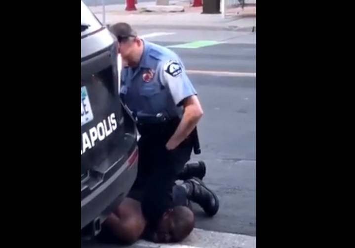 الشرطة الأميركية تقتل رجلًا أسود في مينيابوليس