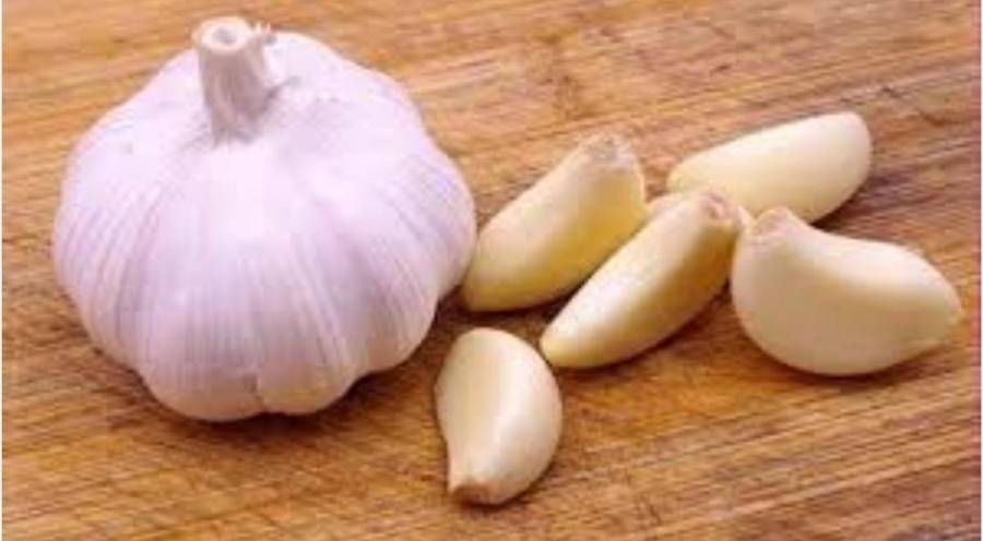 ماذا يحدث للجسم أثناء تناول الثوم ...