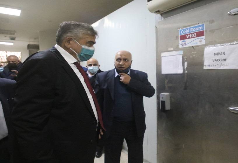 وزير الصحة: توزيع مطعوم فايزر من المطار إلى مراكز التطعيم مباشرة
