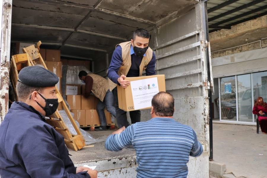 الهيئة الخيرية الأردنية الهاشمية توزيع مساعدات الإغاثة في الرمثا