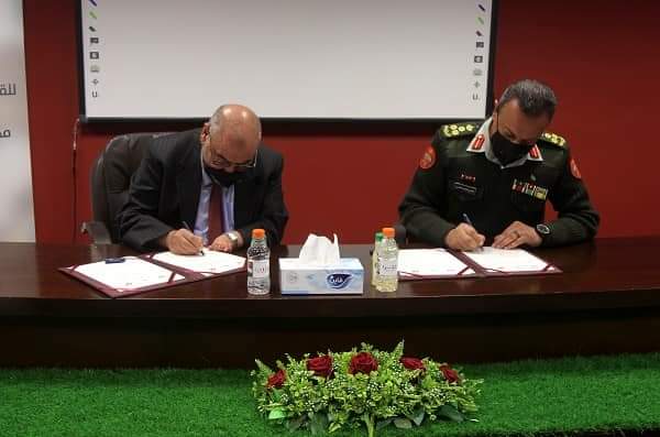 توقيع مذكرة تفاهم بين القوات المسلحةالدائرة المالية والجامعة الهاشمية لتدريب طلبة من كلية الاقتصاد