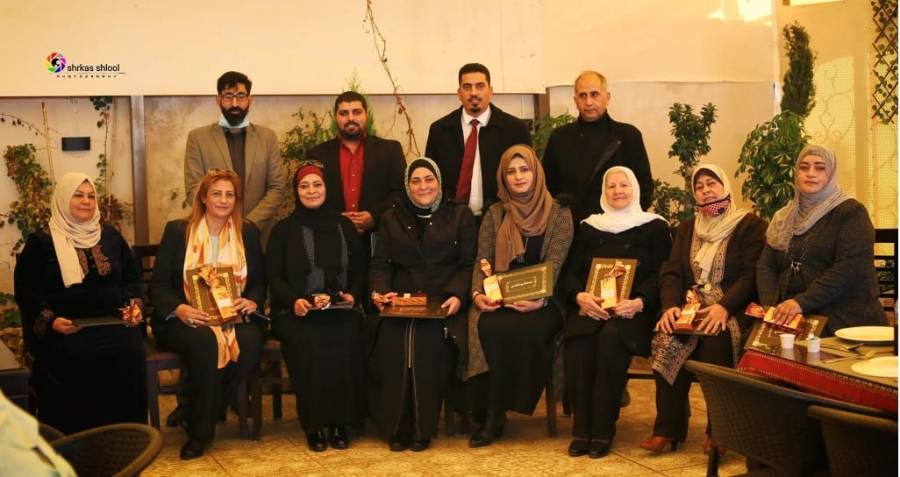 سيدات اربد في العمل العام التطوعي على منصة التكريم ..صور