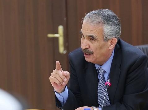 وزير الداخلية المبيضين رؤية ثاقبة واتزان عظيم وقدرة قيادية رفيعه المستوى.