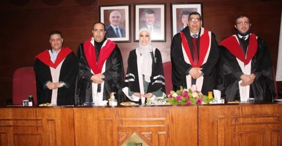 مريم الرشراش العبادي  تنال درجة الماجستير بأمتياز من جامعة البلقاء التطبيقية