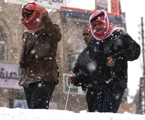 نشرة محدثة .. المناطق المتوقع تساقط الثلوج عليها