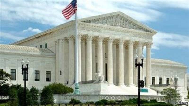 عاجل إخلاء مبنى المحكمة العليا في واشنطن بسبب تهديد بوجود قنبلة