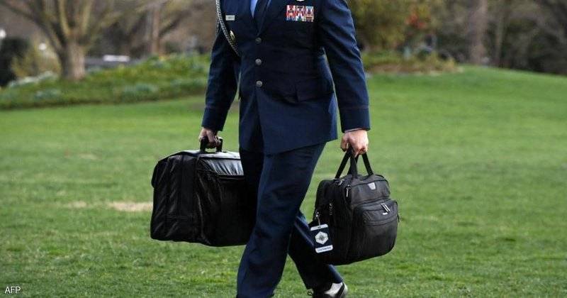 بايدن يتسلم الحقيبة النووية