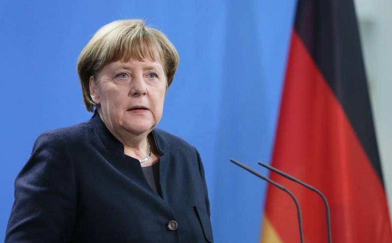 ميركل: تنصيب بايدن وهاريس انتصار للديمقراطية