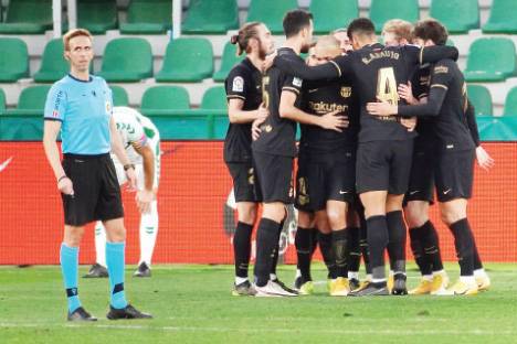 برشلونة يواصل انتصاراته.. ويوفنتوس يقترب من المتصدر في إيطاليا