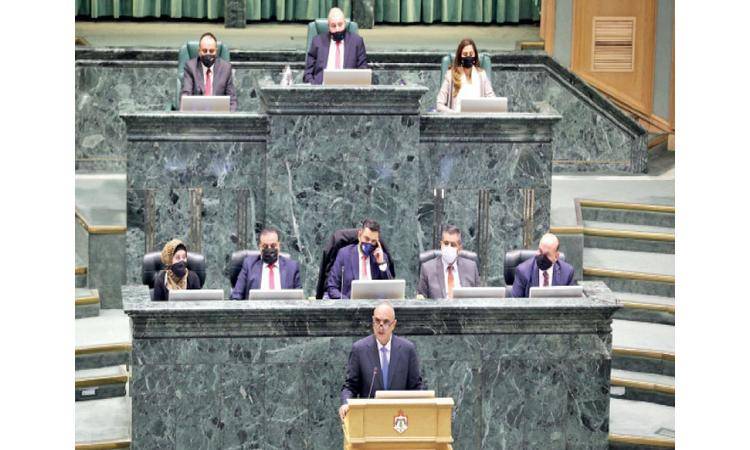 مالية النواب تؤكد ضرورة تطوير قطاع النقل وترجمة خطط وزارته إلى منجزات