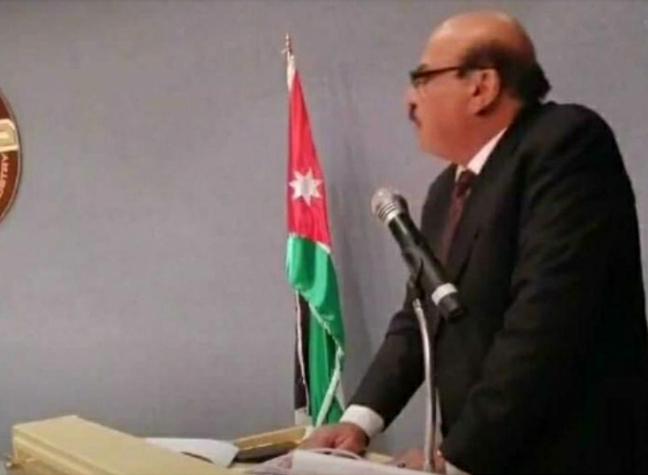 امشي في ظل الناقه... الدهر يوم لك  ويوم  عليك