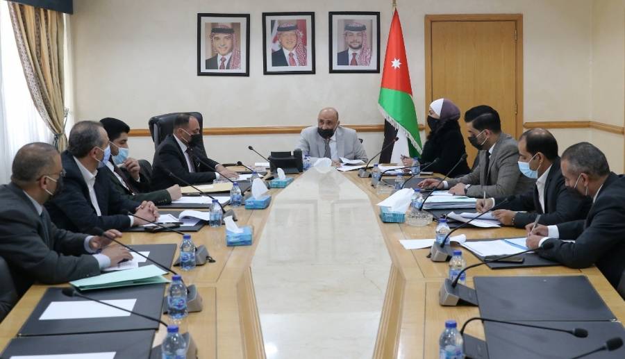  الصحة النيابية  تناقش مشروع قانون معدل لقانون مهنة القبالة ورعاية الامومة والطفل