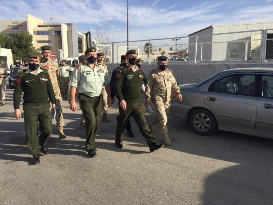 مدير عام الخدمات الطبية الملكية يتفقد مرافق مدينة الحسين الطبية..
