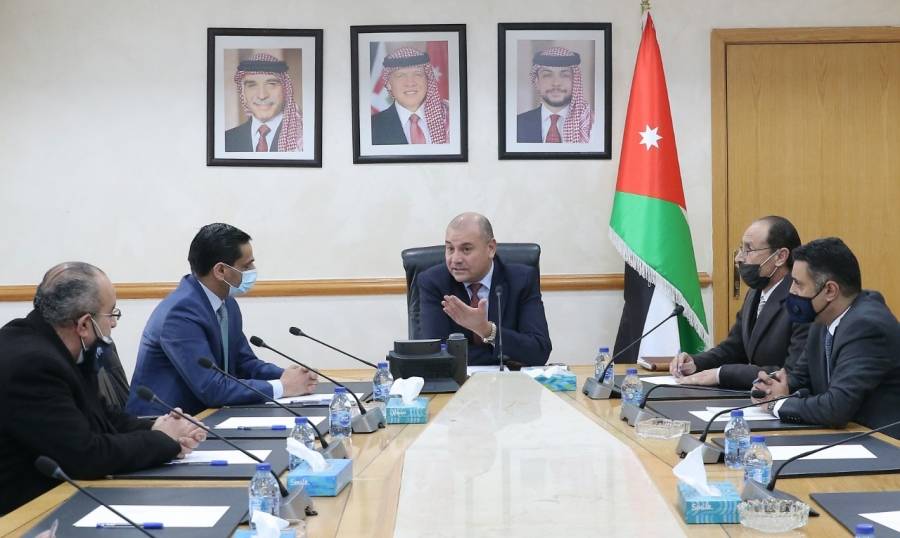 العودات خلال لقاء نقيب الصحفيين: مجلس النواب مشرع الأبواب أمام مختلف وسائل الإعلام ولهم كل الدعم والتسهيلات
