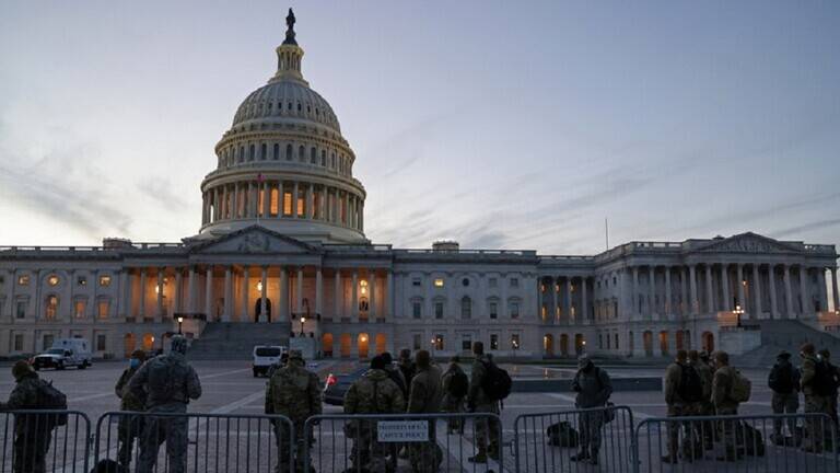 بيلوسي: تعزيز أمن الكونغرس ضرورة ضد عدو الداخل