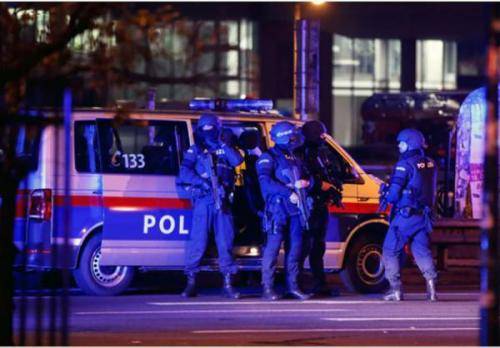 النمسا : مقتل شخص وإصابة خمسة إثر انفجار بمجمع سكني في فيينا.