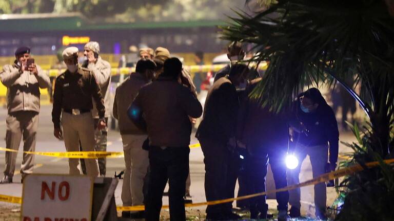 قناة إسرائيلية: رسالة من قبل حزب الله الهندي قرب مكان الانفجار بنيودلهي تهدد بقتل السفير