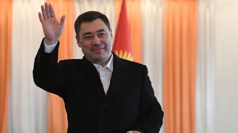 رئيس قرغيزستان يقرر إعادة إنشاء وزارة الدفاع