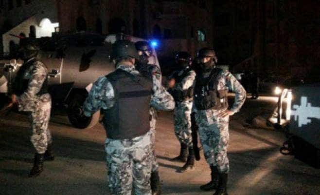 حرق منزل وتحطيم محتوياته بمشاجرة عشائرية... تفاصيل